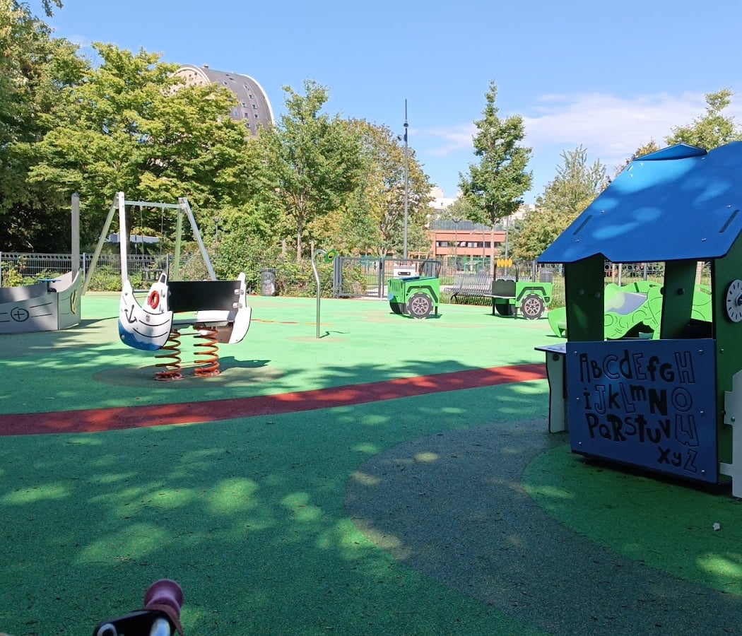 Aire de jeux du Pavé Neuf 1